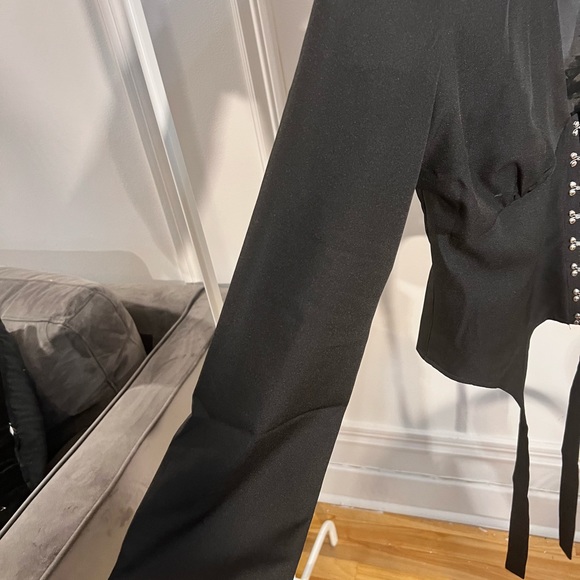 BLACK BLOUSE // PRETTY LITTLE THING // corset type // Medium 🖤 US 8 - Picture 7 of 8